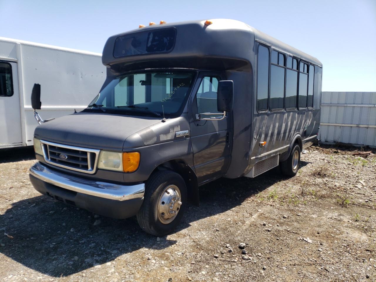 FORD ECONOLINE 2006 — 3