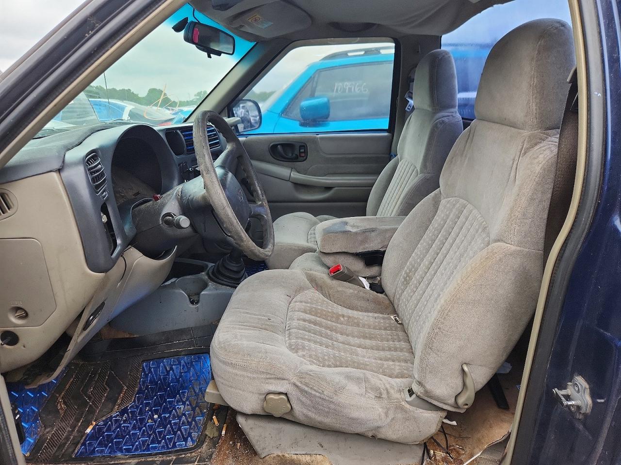 CHEVROLET S TRUCK 1999 — 8