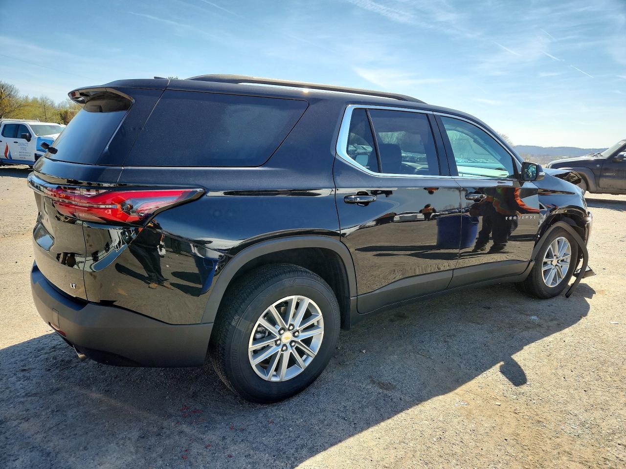 CHEVROLET TRAVERSE 2023 — 4