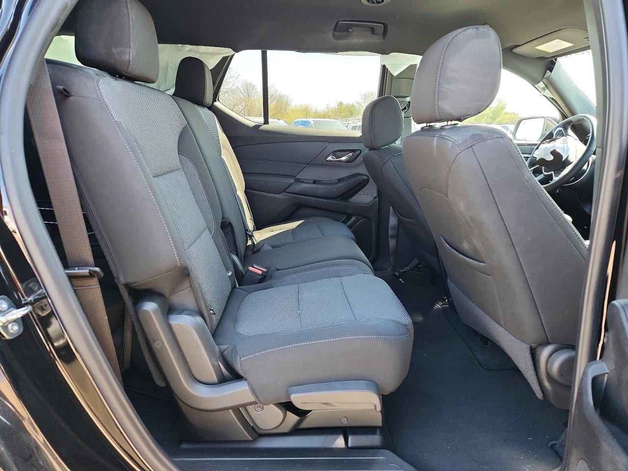 CHEVROLET TRAVERSE 2023 — 12