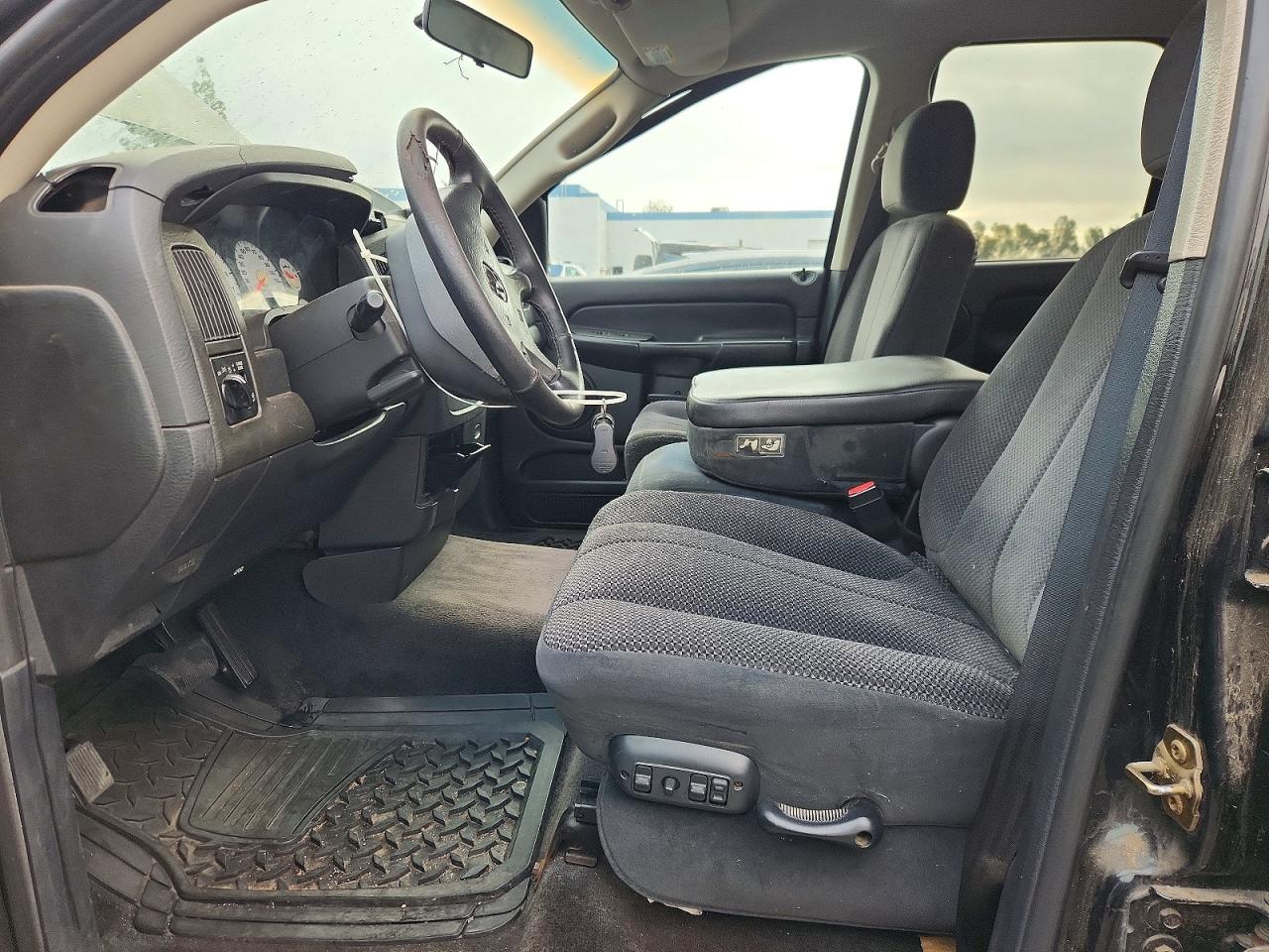 DODG RAM 2500 2002 — 8