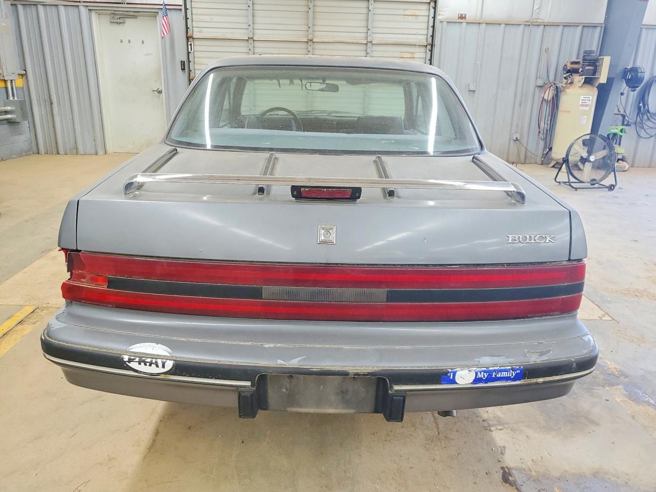 BUICK CENTURY 1990 — 7