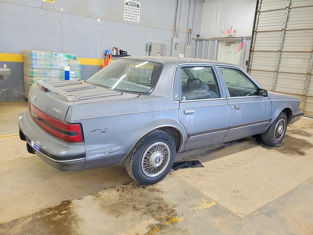 BUICK CENTURY 1990 — 4