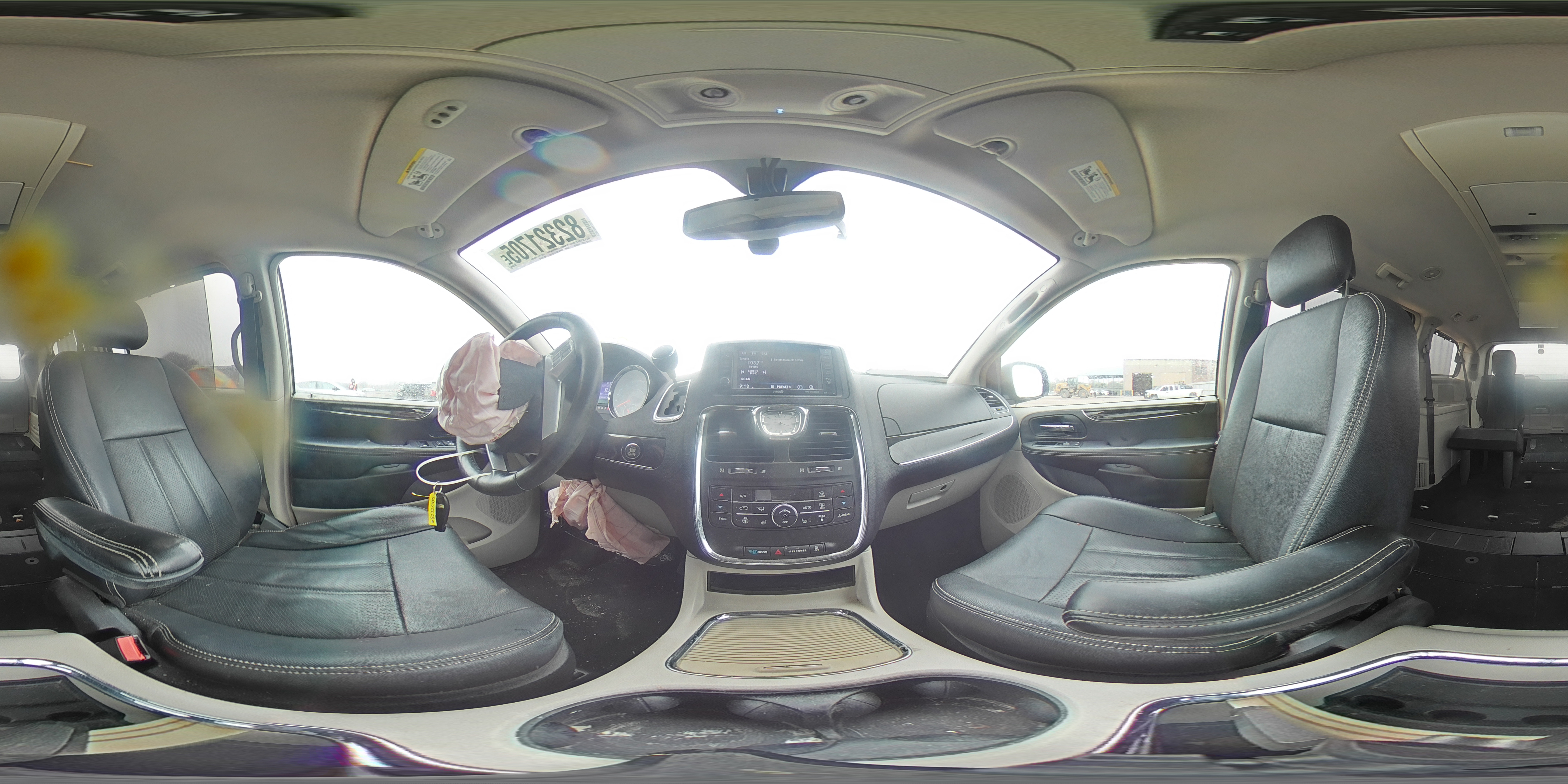 CHRYSLER TOWN & COUNTRY 2013 — 15