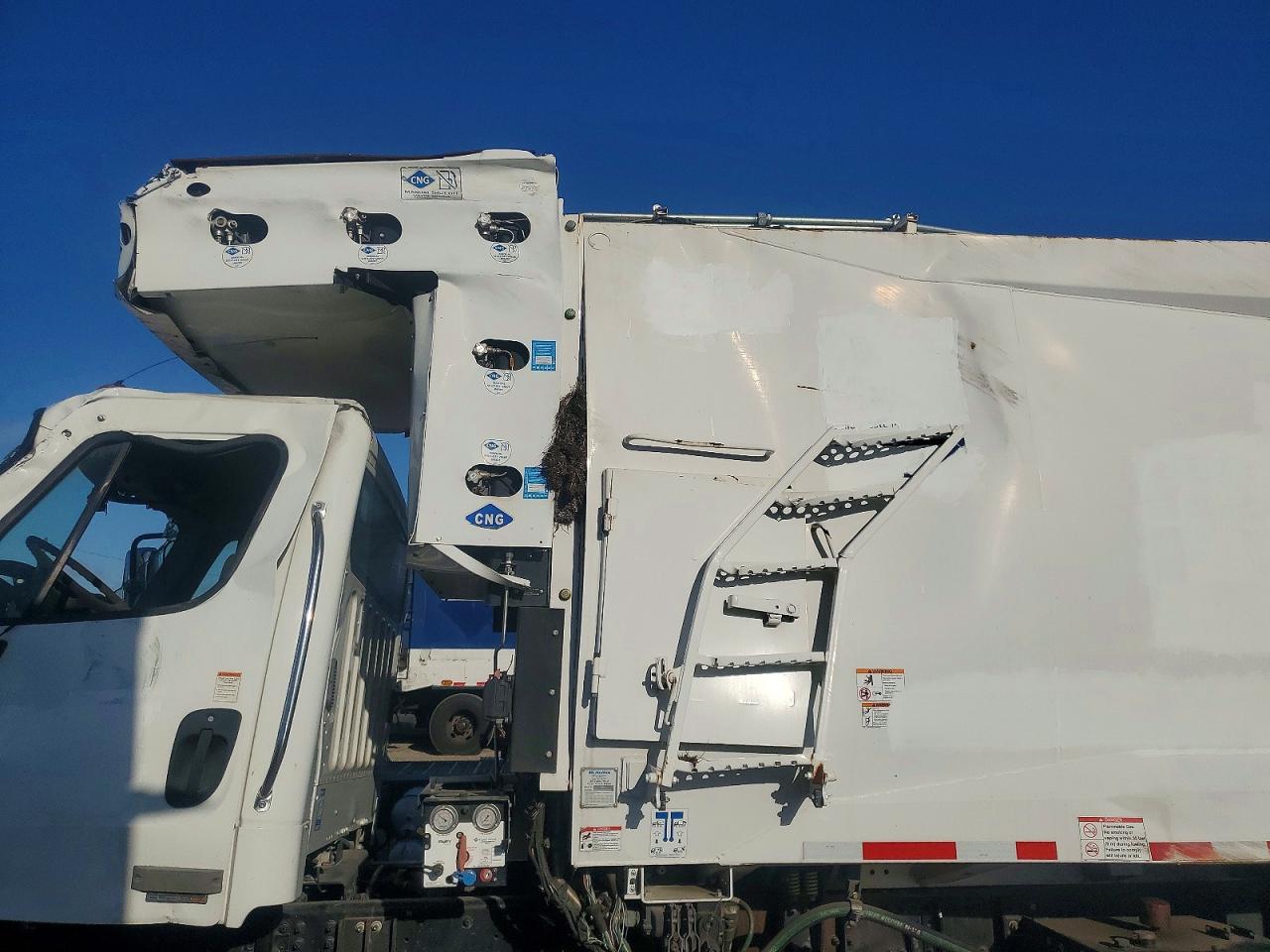 FREIGHTLINER M2 2020 — 11
