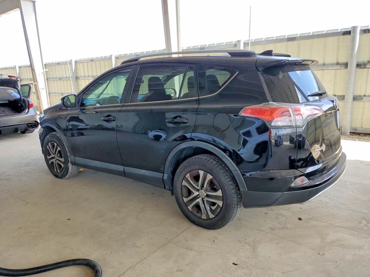TOYOTA RAV 4 2017 — 3
