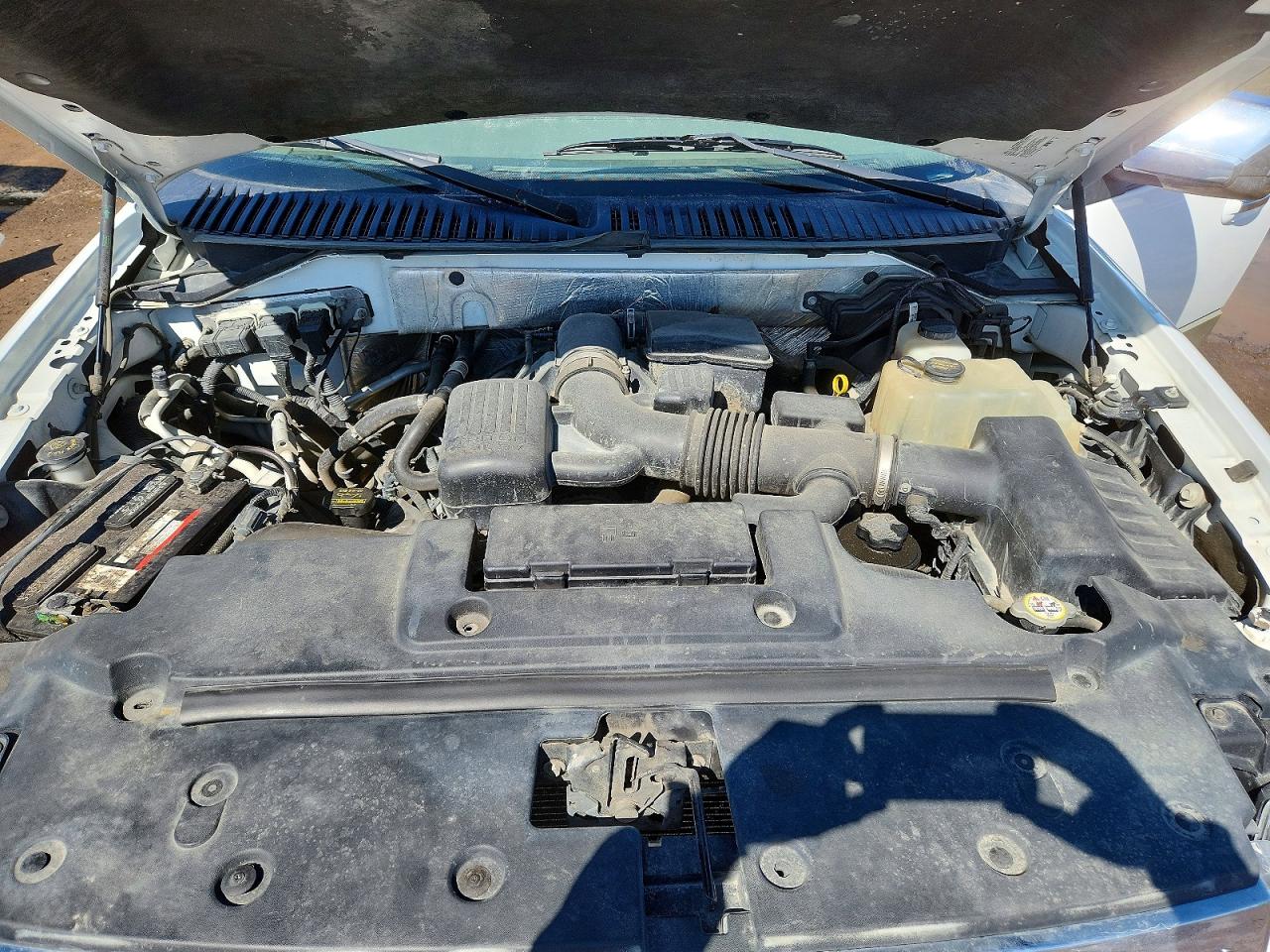 FORD EXPEDITION 2010 — 13