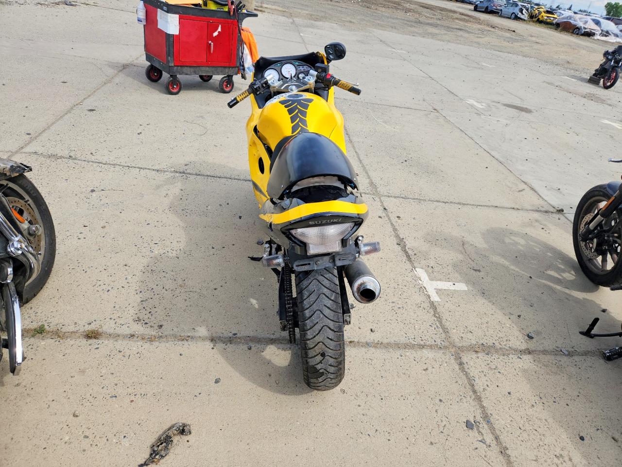 SUZUKI GSX600 2003 — 5