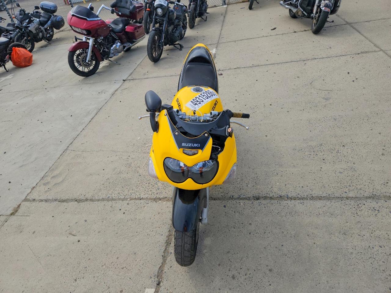 SUZUKI GSX600 2003 — 6