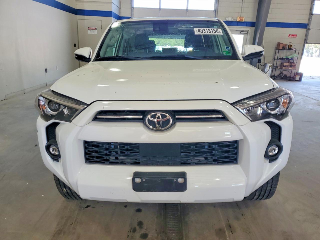 TOYOTA 4RUNNER 2022 — 6