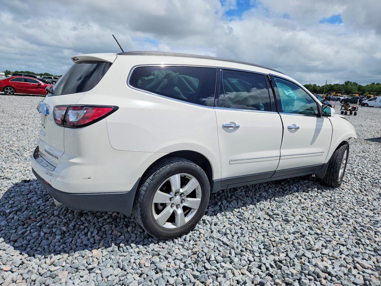 CHEVROLET TRAVERSE 2013 — 4