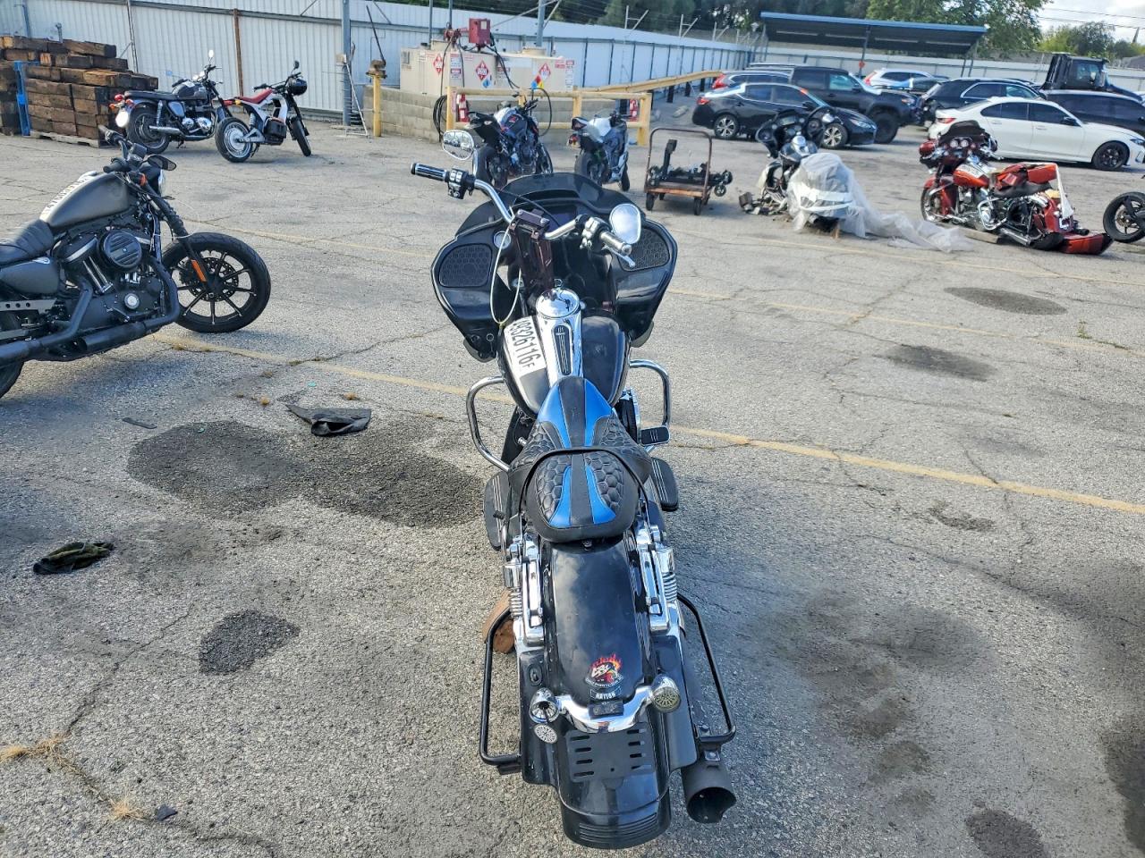 HARLEY-DAVIDSON FLTRX 2023 — 7