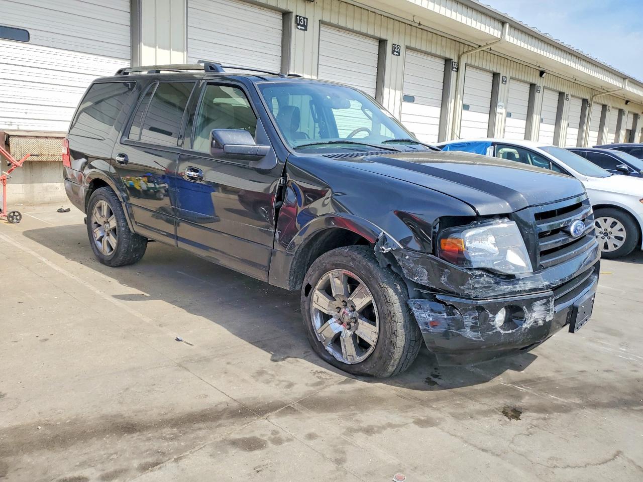 FORD EXPEDITION 2010 — 5