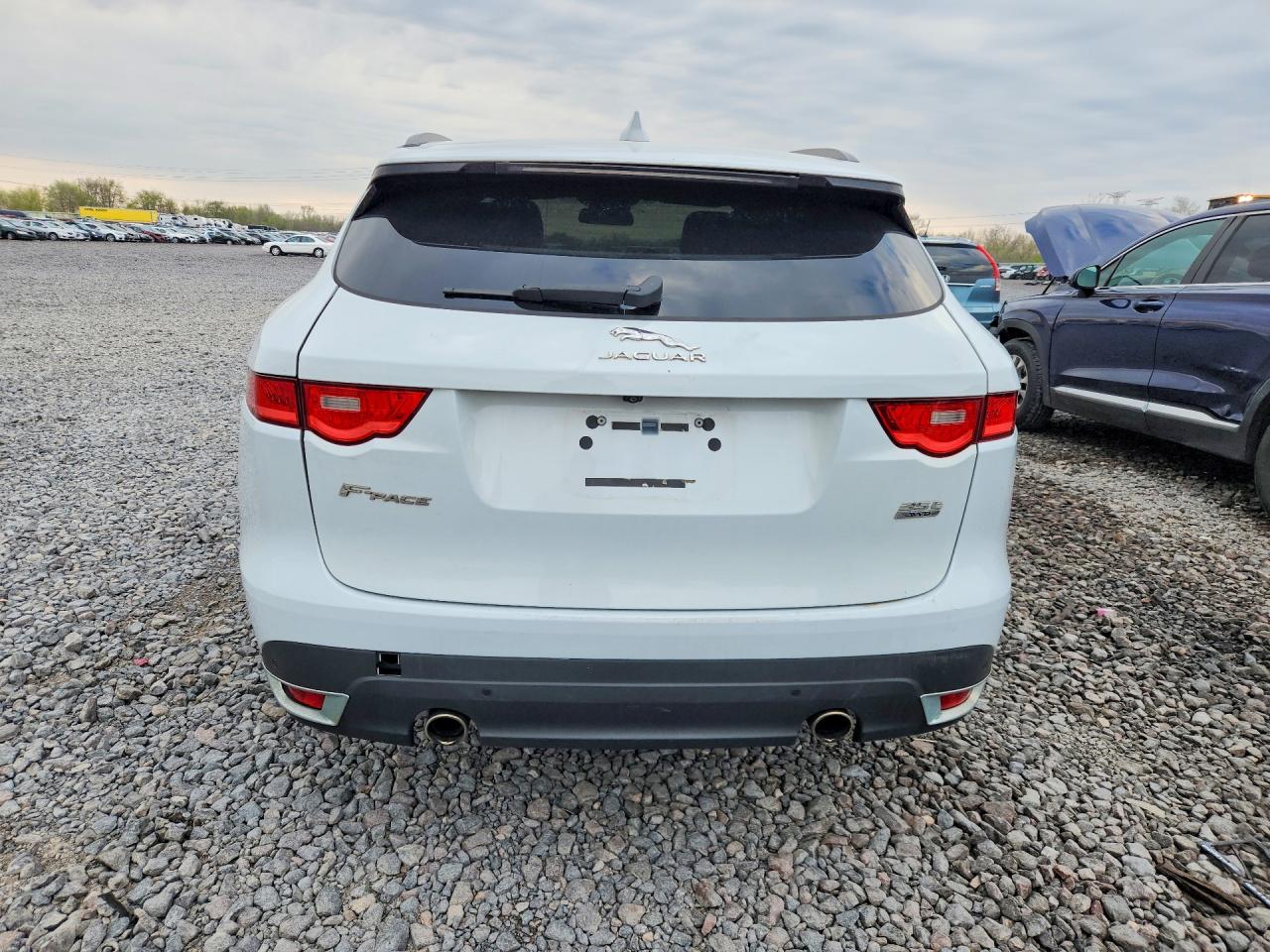 JAGUAR F-PACE 2017 — 7