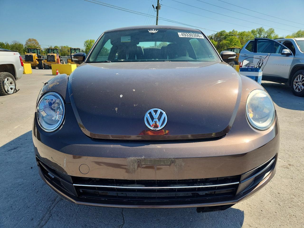 VOLKSWAGEN BEETLE 2013 — 6