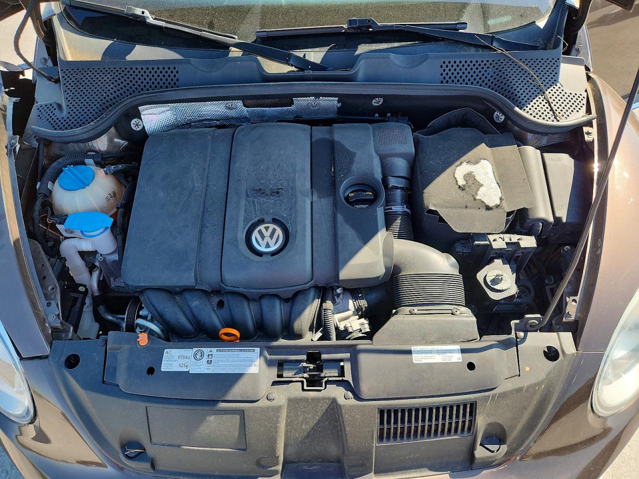 VOLKSWAGEN BEETLE 2013 — 12