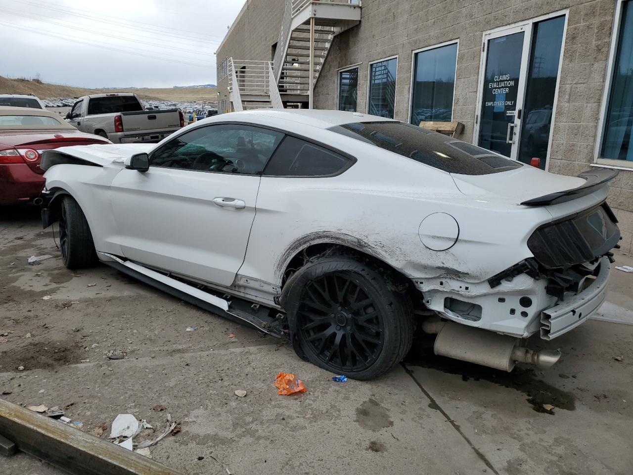 FORD MUSTANG 2016 — 3
