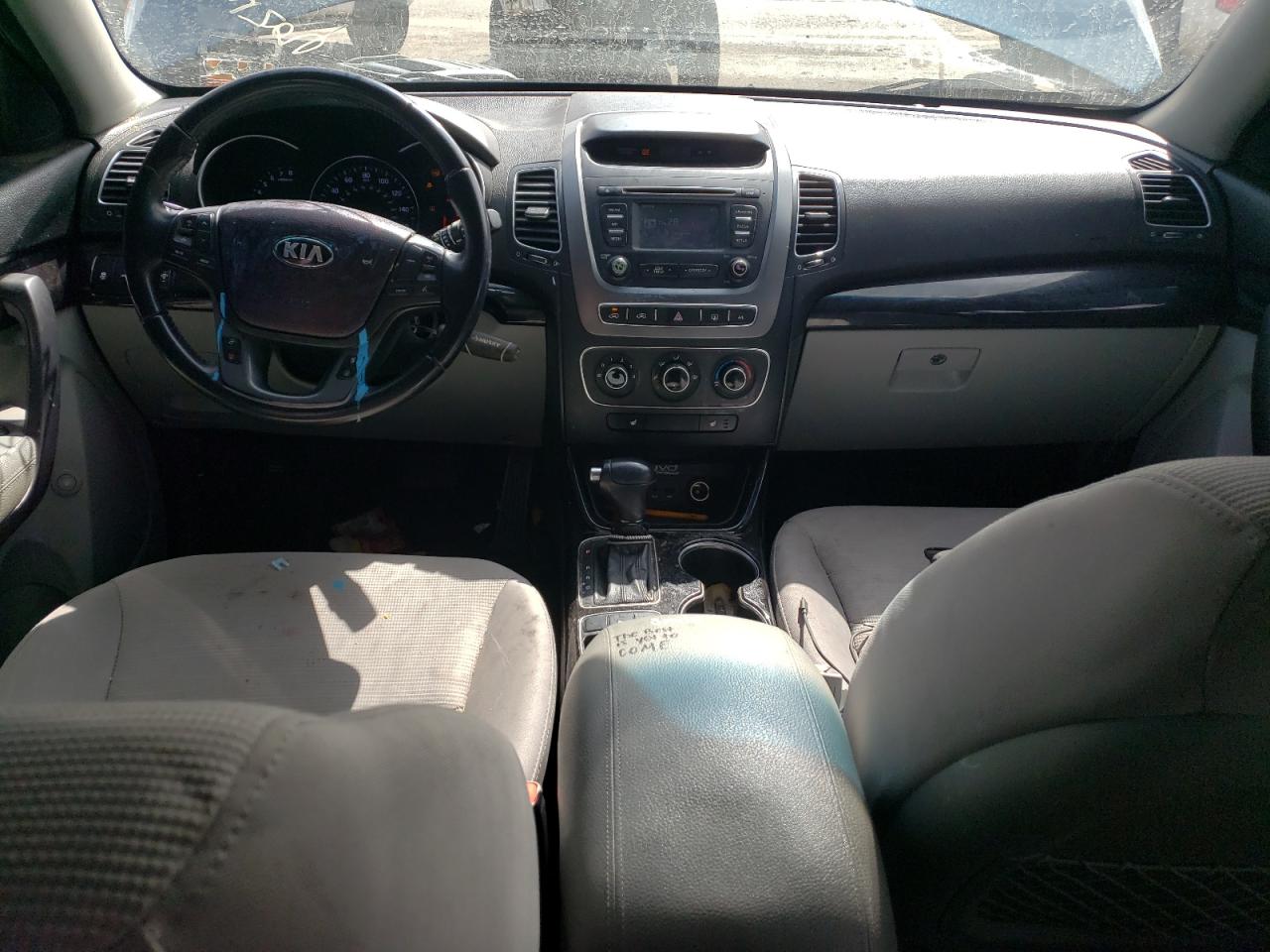 KIA SORENTO 2014 — 9