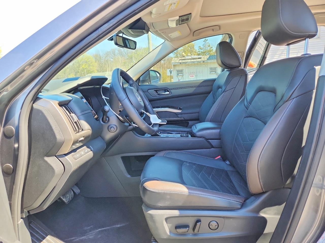 NISSAN PATHFINDER 2025 — 8