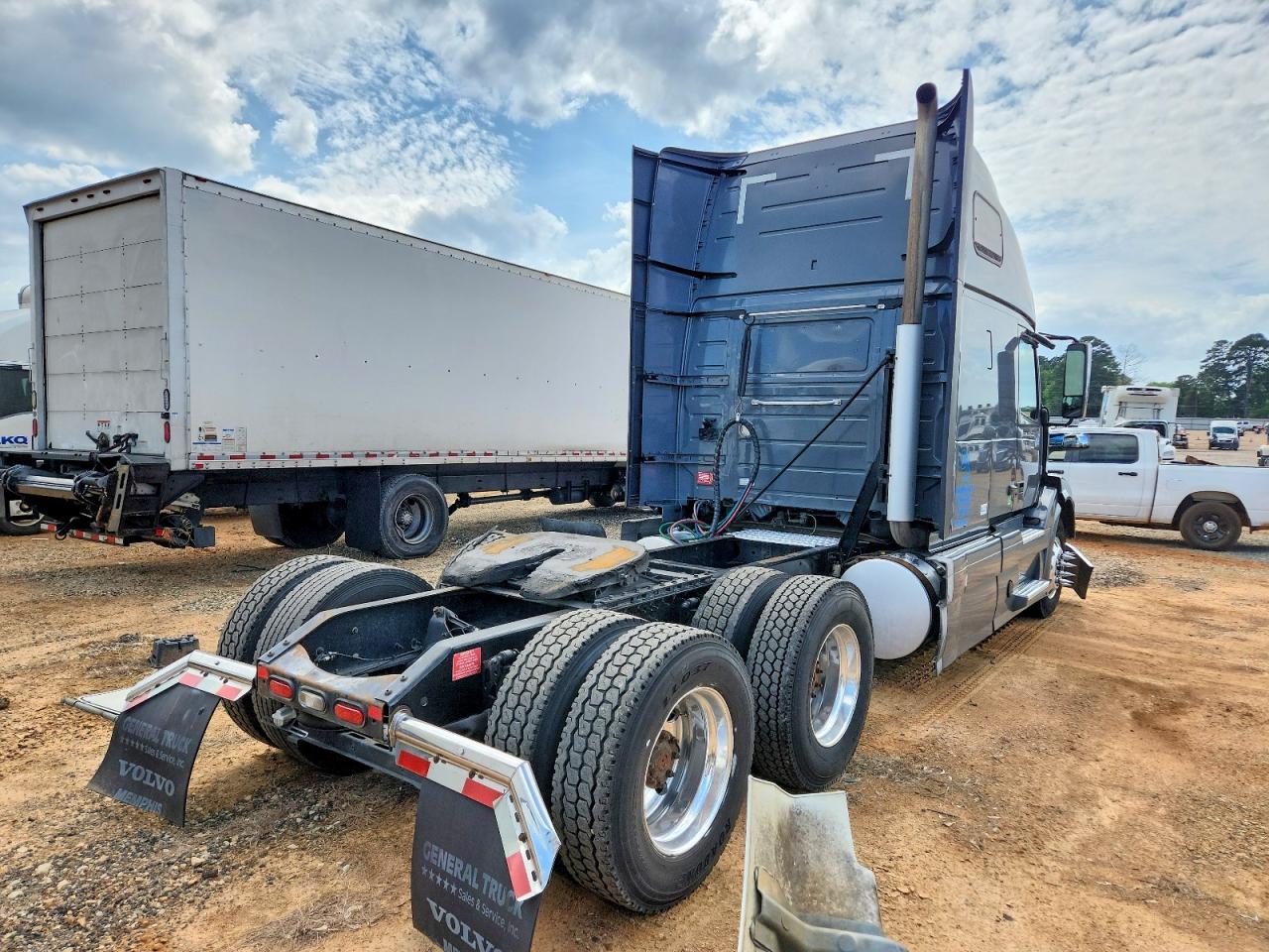 VOLVO VNL 2019 — 5
