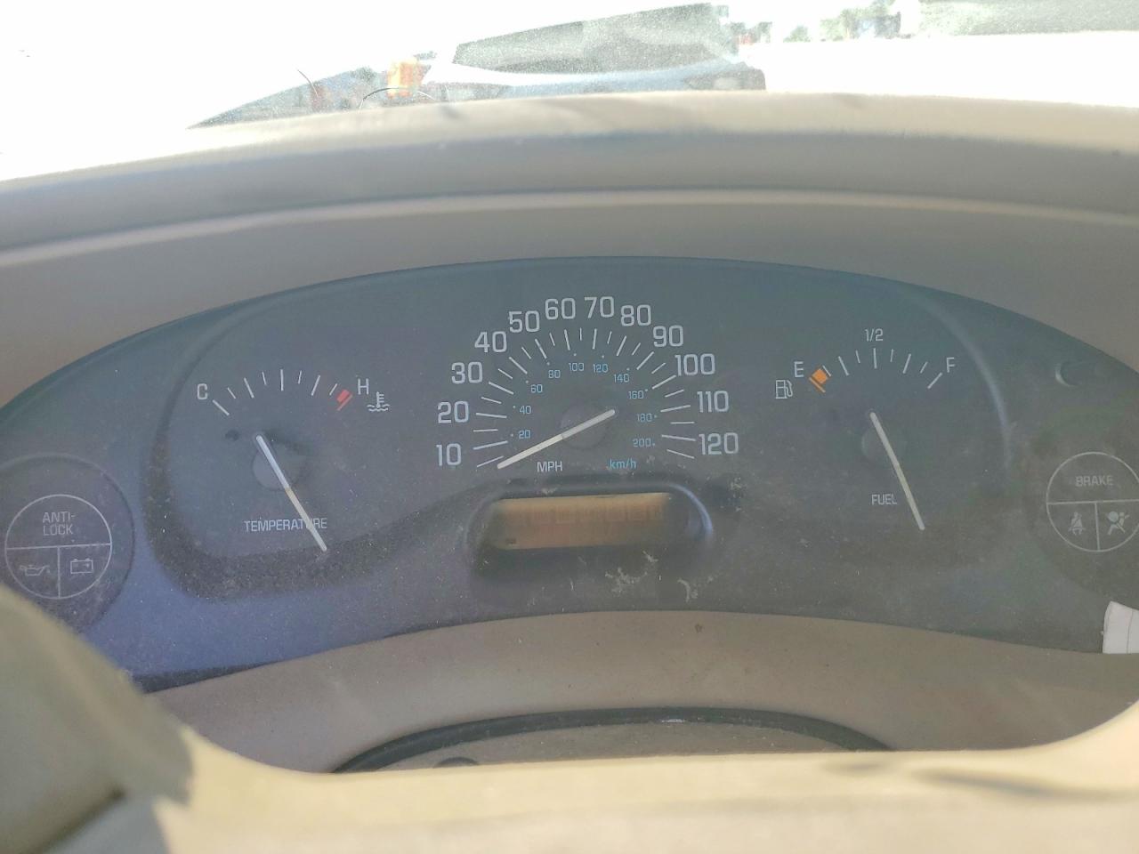 BUICK CENTURY 2000 — 10