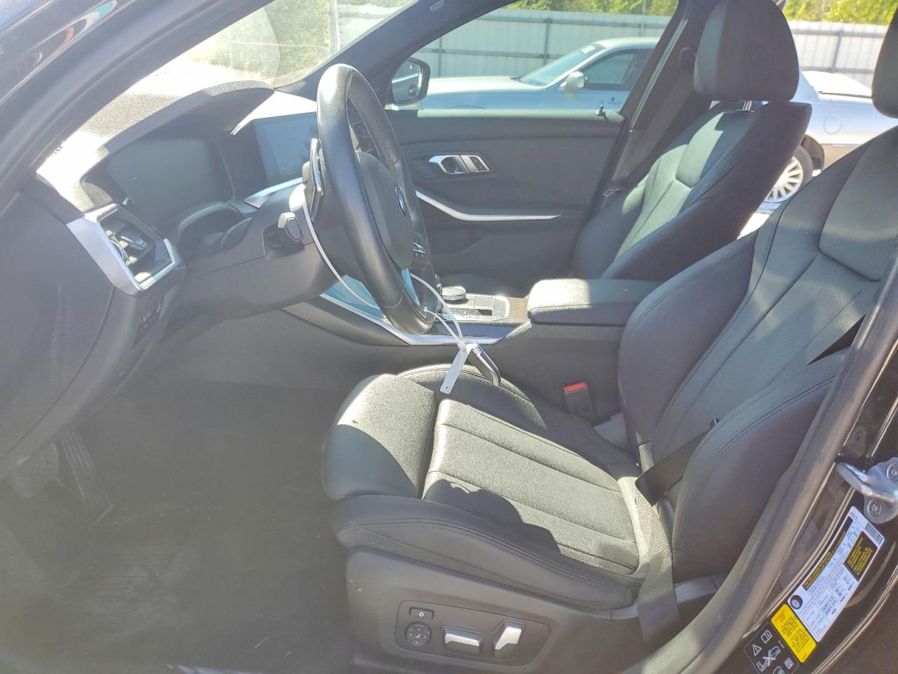 BMW 330XI 2020 — 8