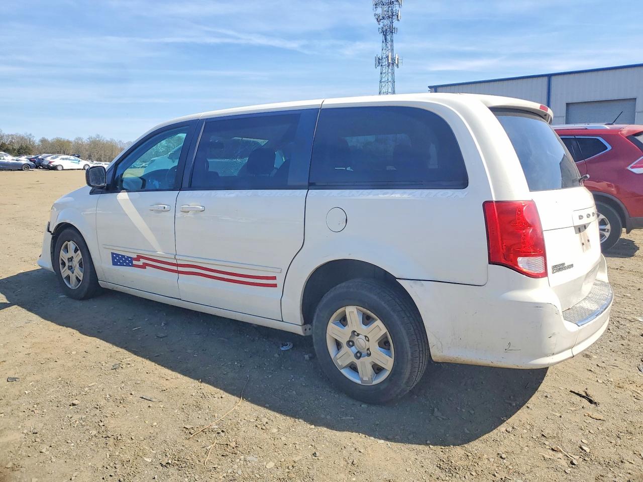 DODGE GRAND CARAVAN 2011 — 3