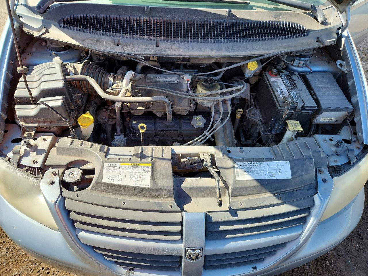 DODGE GRAND CARAVAN 2005 — 13