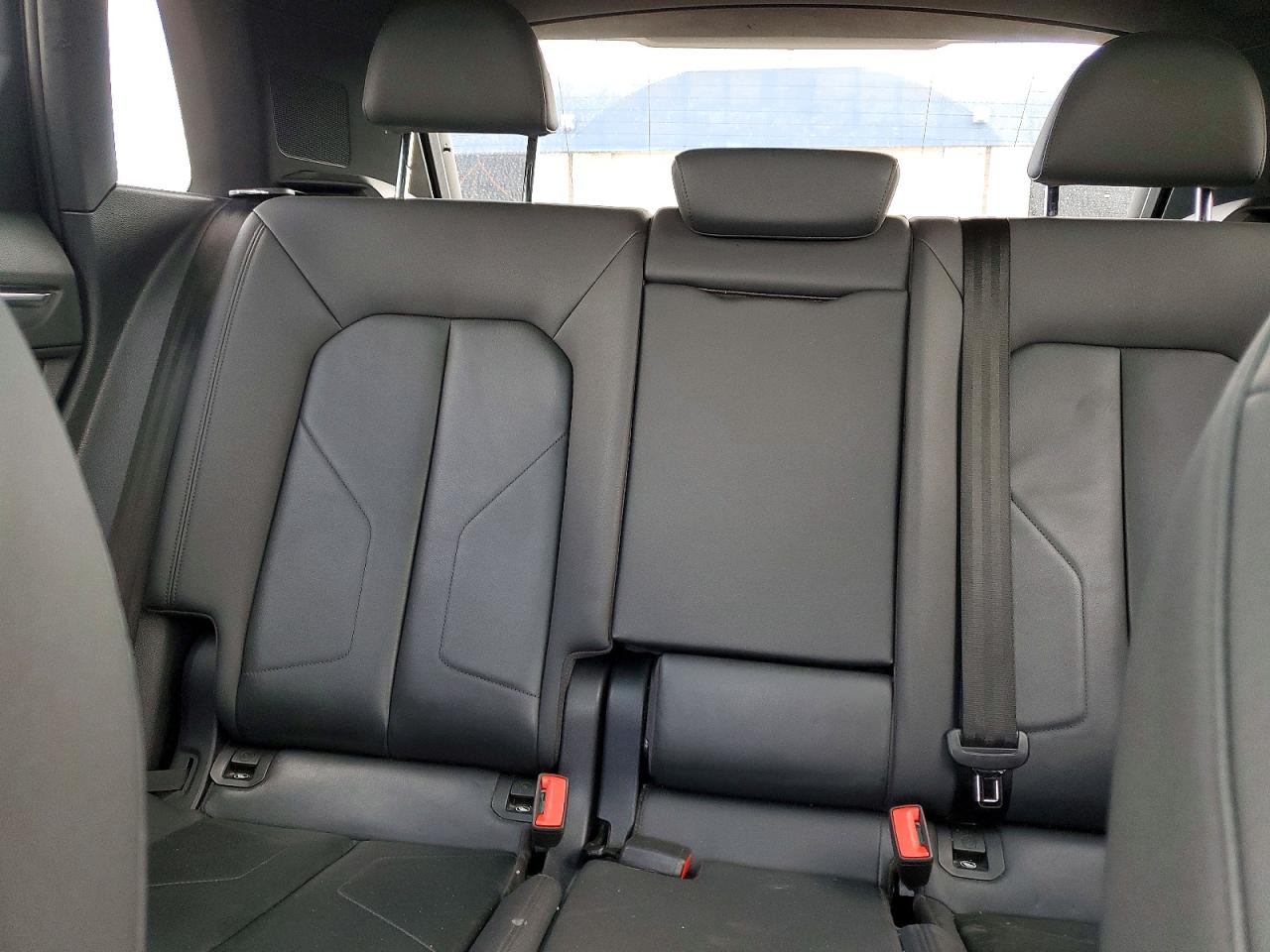 AUDI Q3 2021 — 11