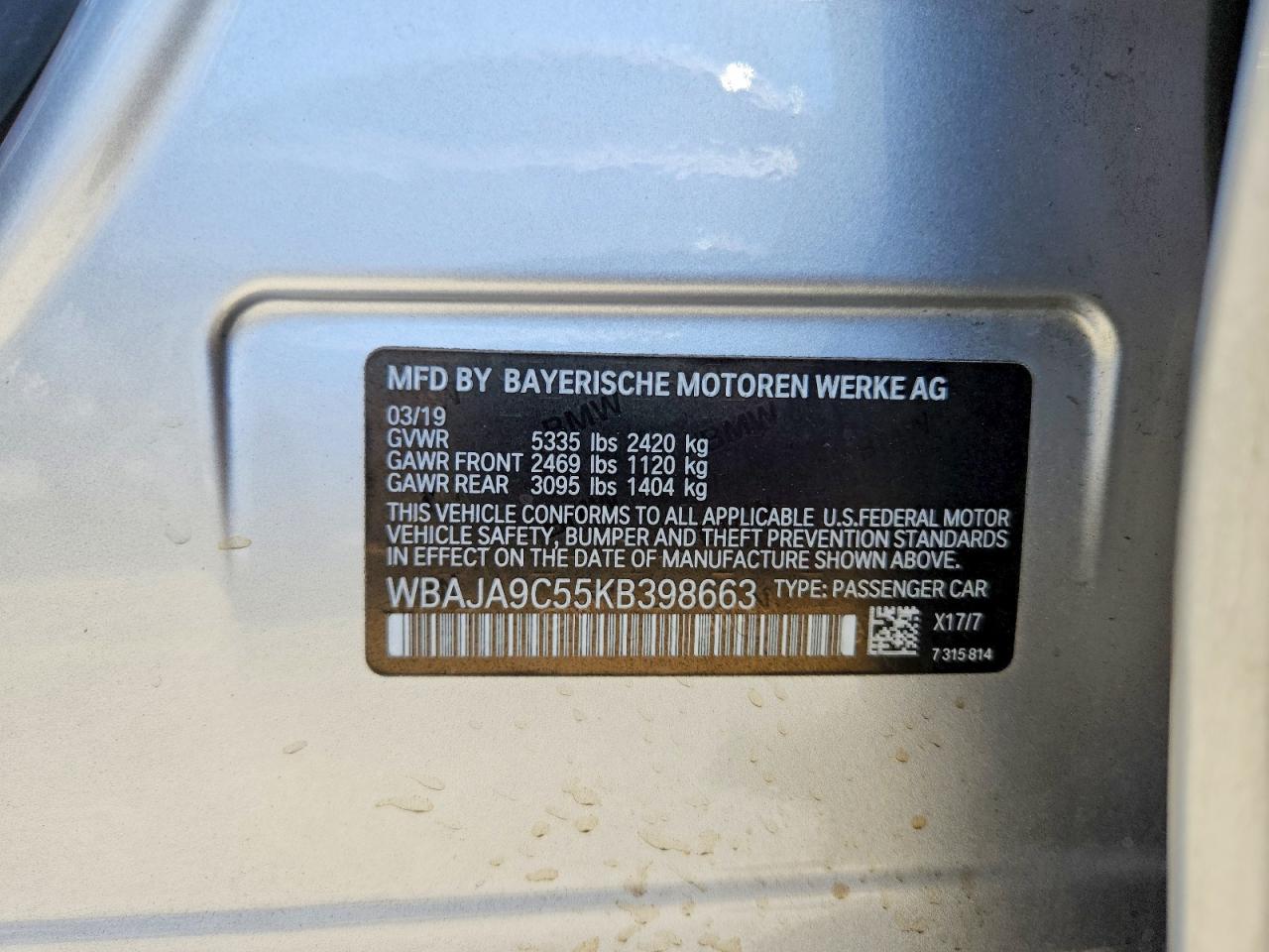 BMW 530E 2019 — 14