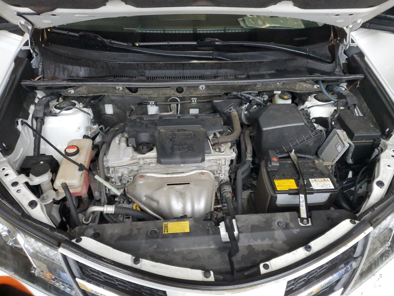 TOYOTA RAV4 2015 — 13