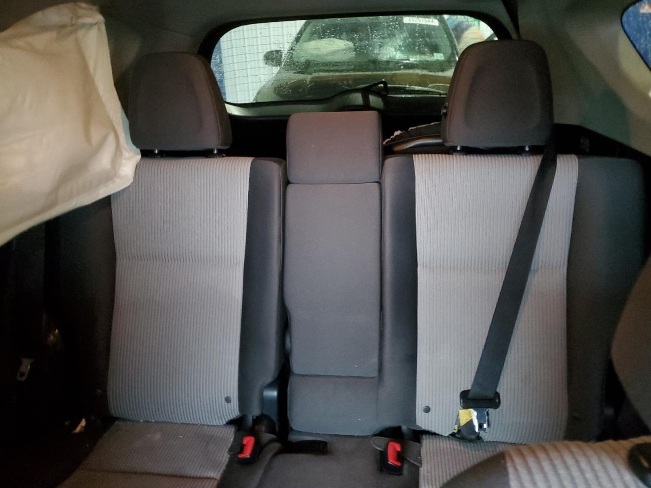 TOYOTA RAV4 2015 — 11
