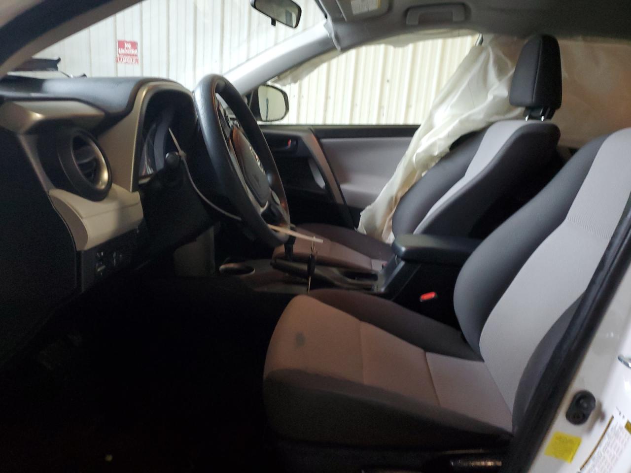 TOYOTA RAV4 2015 — 8