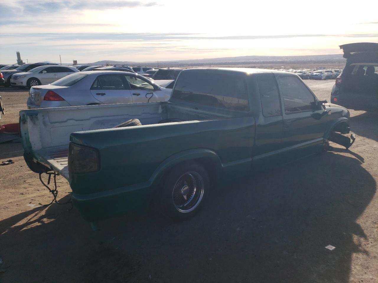 CHEVROLET S TRUCK 1997 — 4