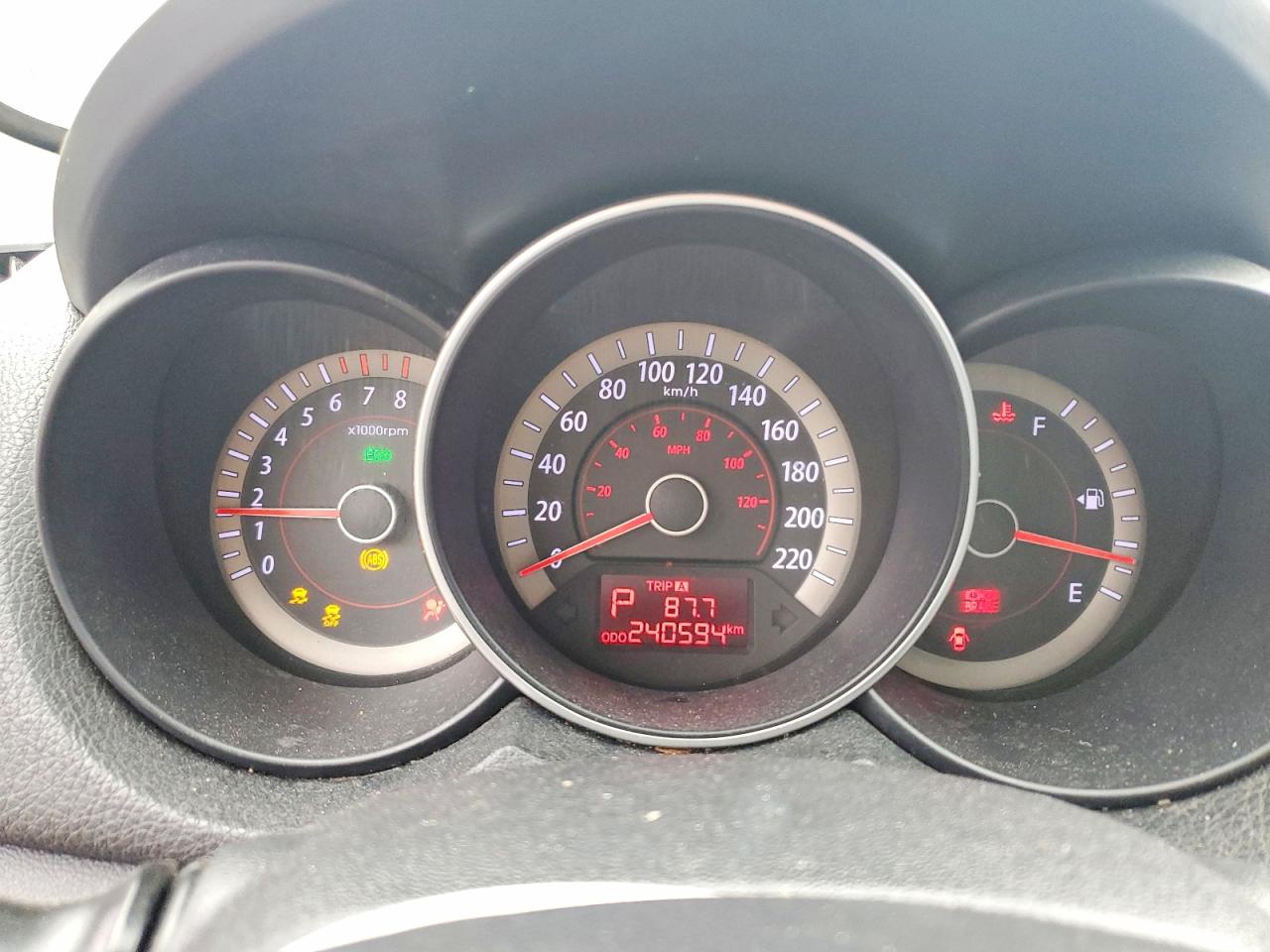 KIA FORTE 2012 — 10