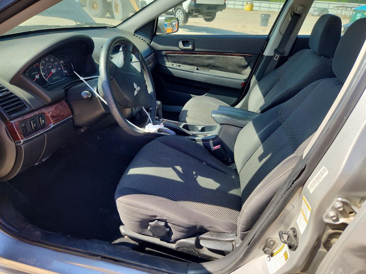 MITSUBISHI GALANT 2012 — 8