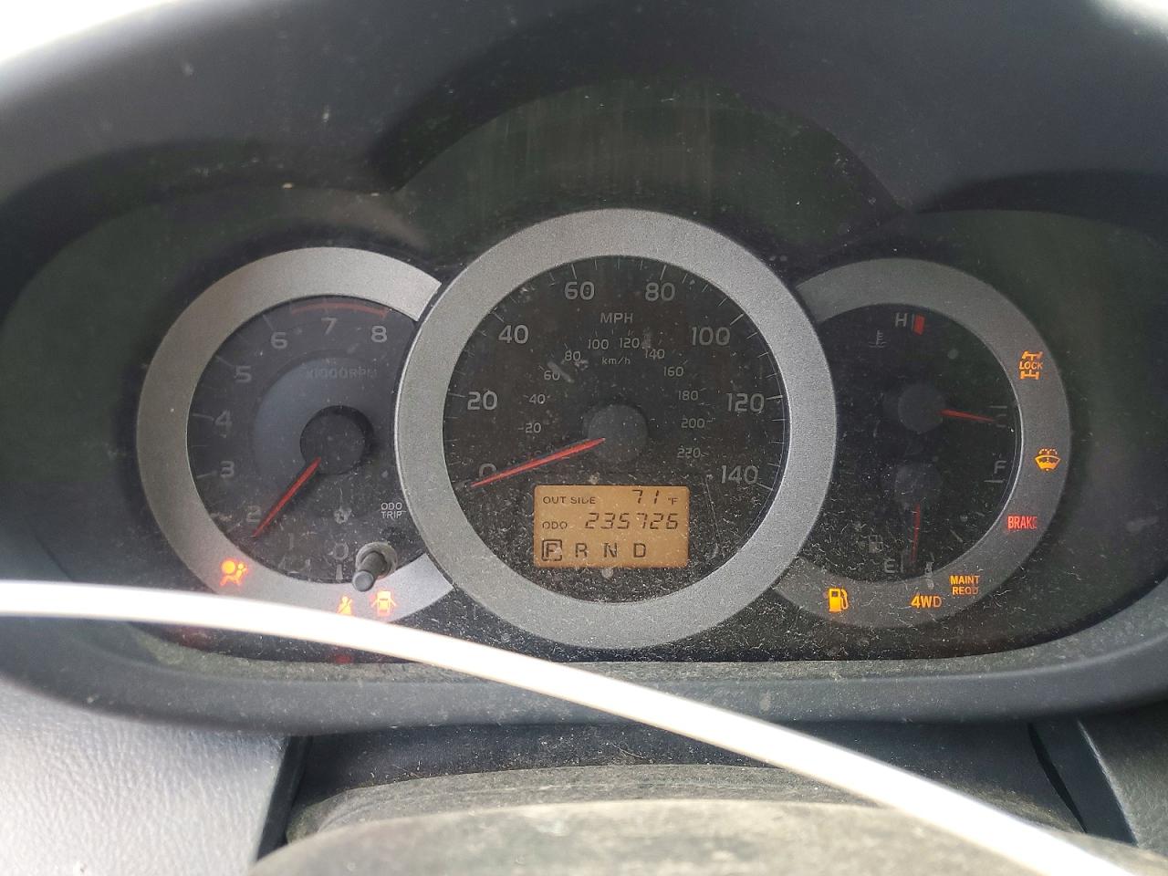 TOYOTA RAV4 2006 — 10