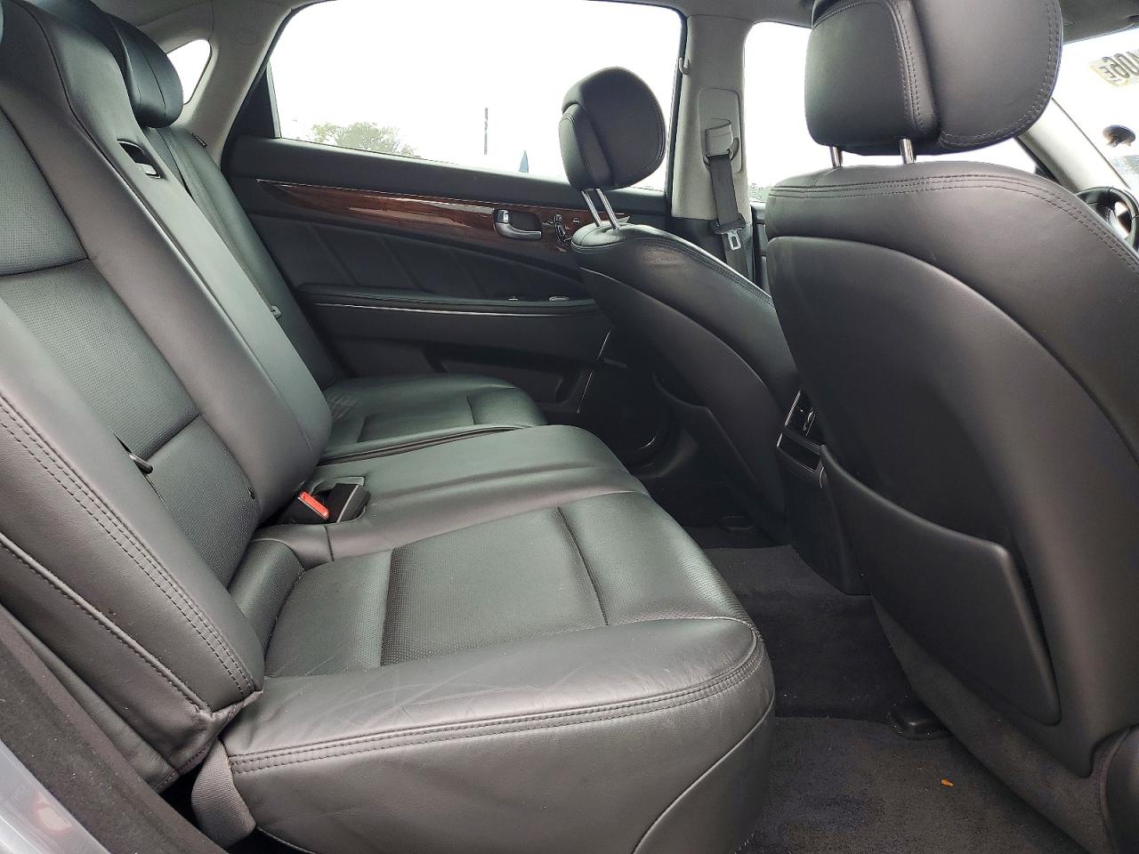 HYUNDAI EQUUS 2014 — 11