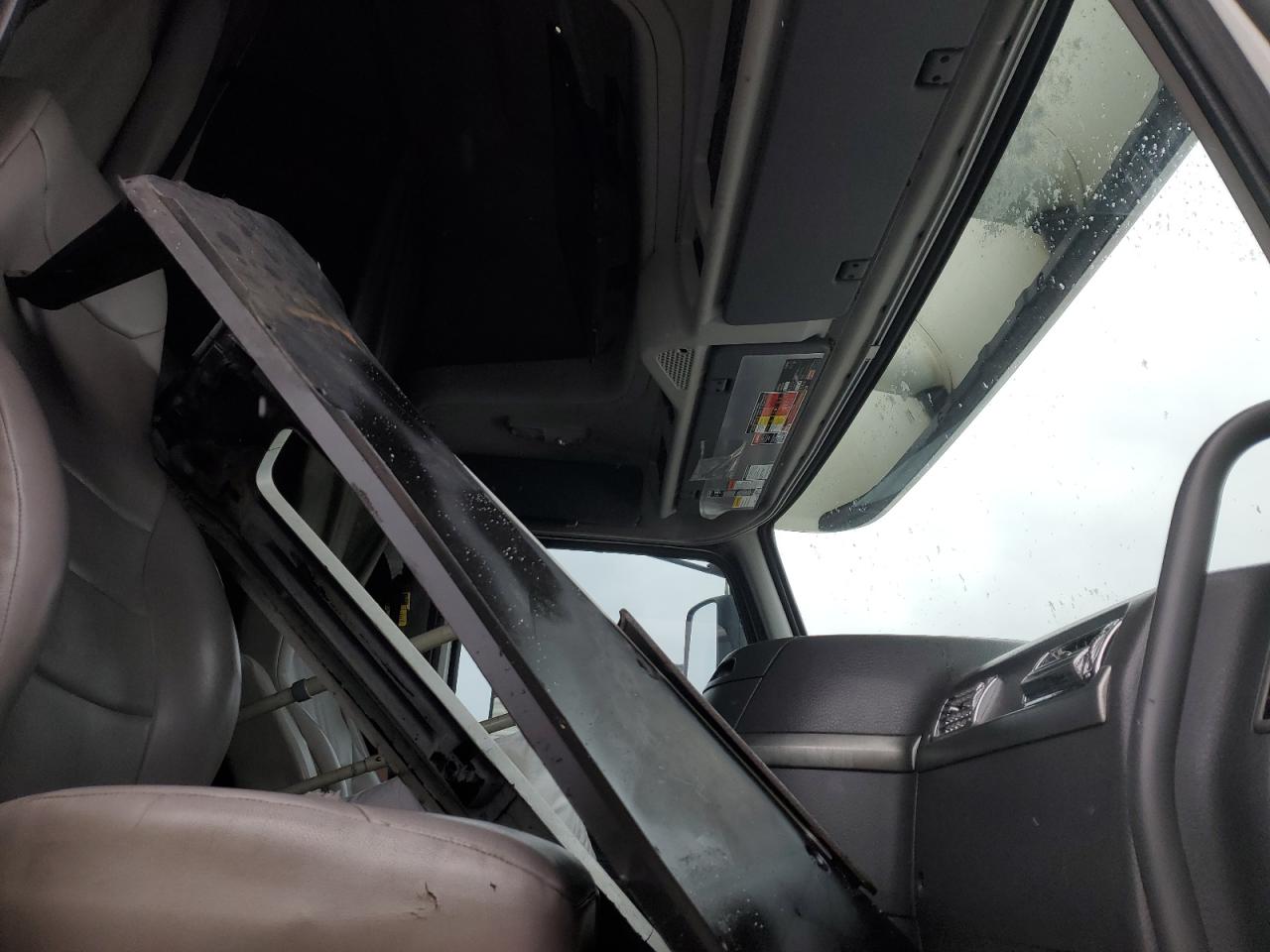 VOLVO VN 2012 — 6