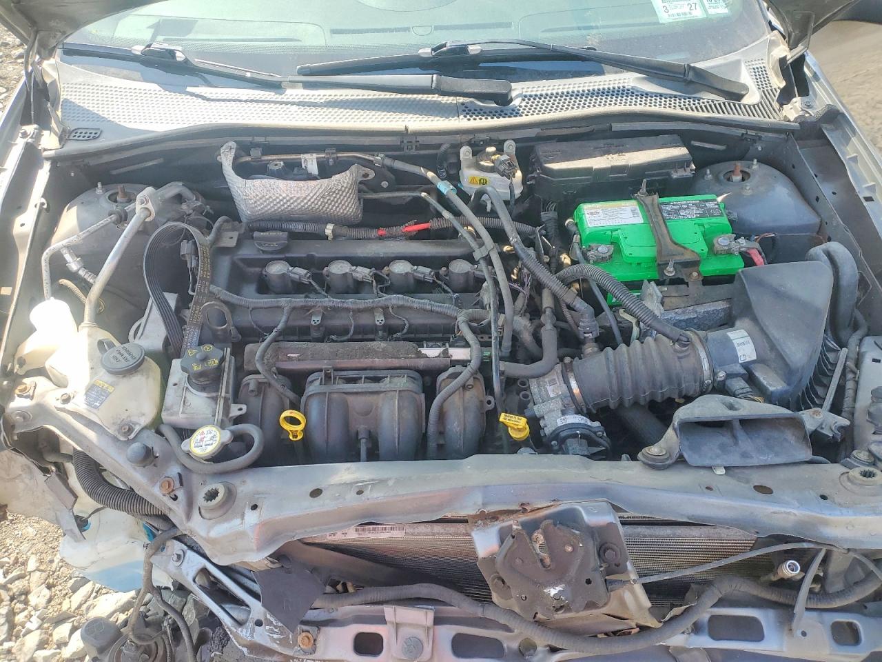 FORD FOCUS 2011 — 12