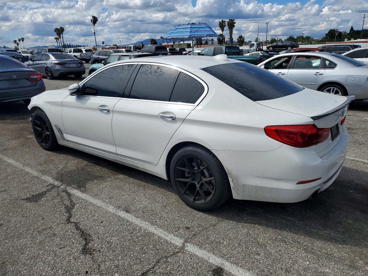 BMW 530 2018 — 3