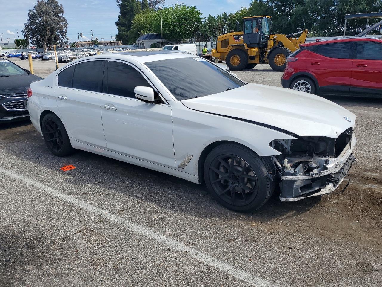 BMW 530 2018 — 5