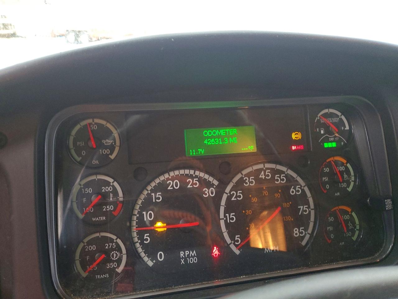 FREIGHTLINER M2 2022 — 10