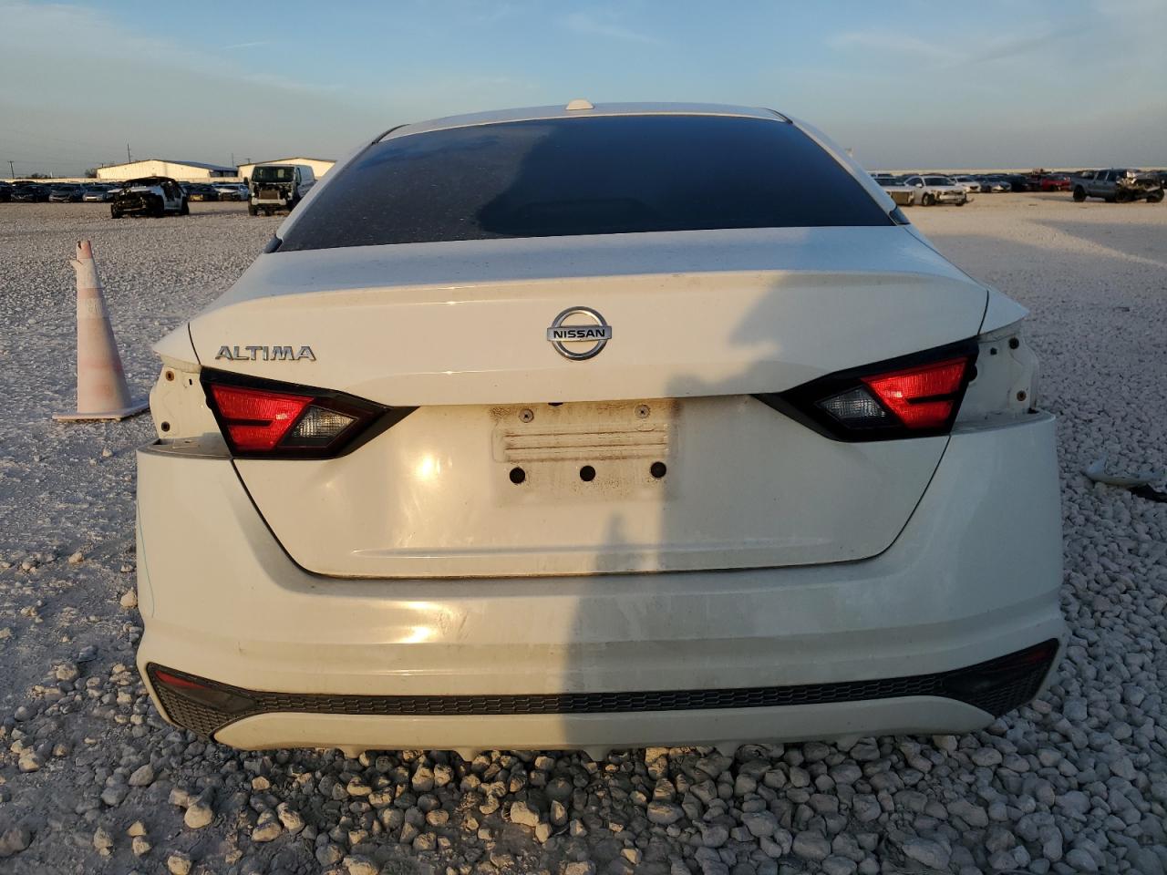 NISSAN ALTIMA 2020 — 7