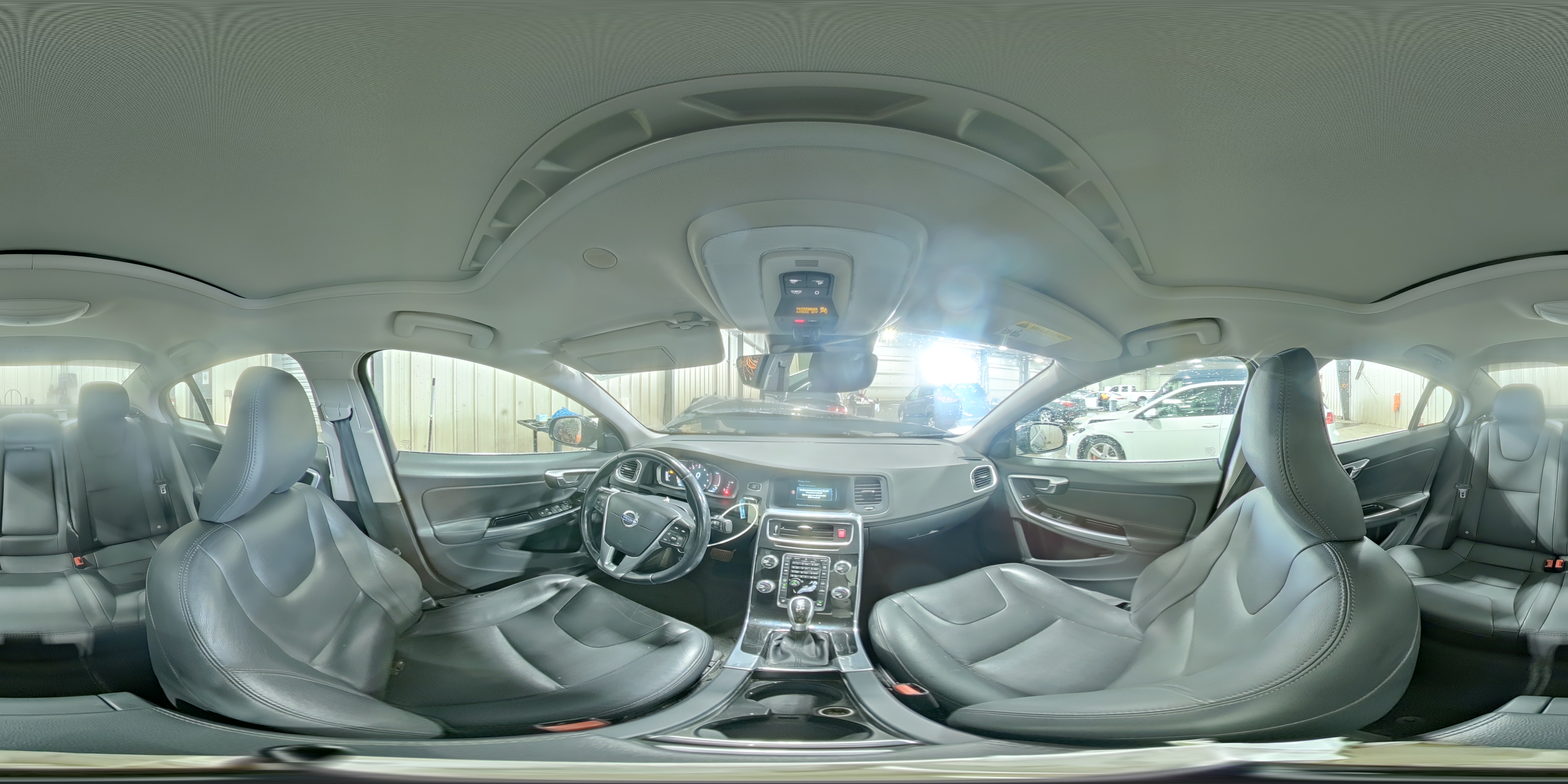 VOLVO S60 2015 — 14