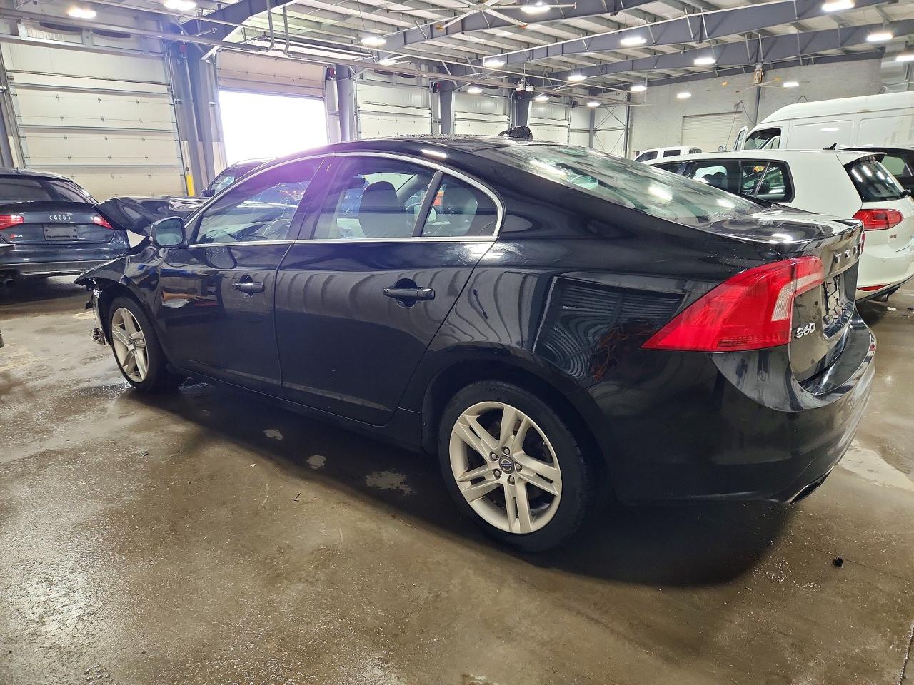 VOLVO S60 2015 — 3