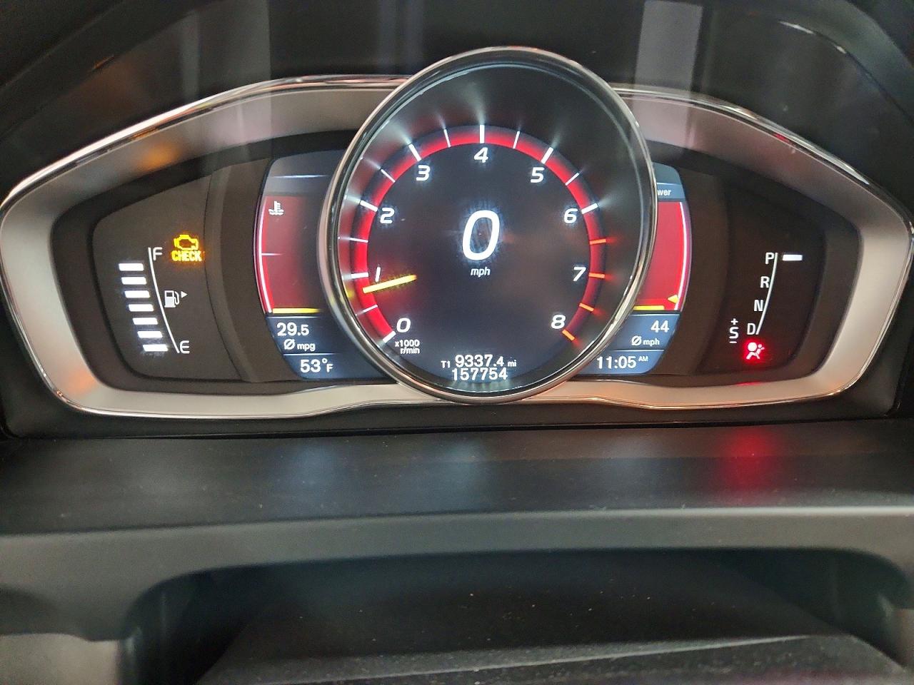 VOLVO S60 2015 — 10