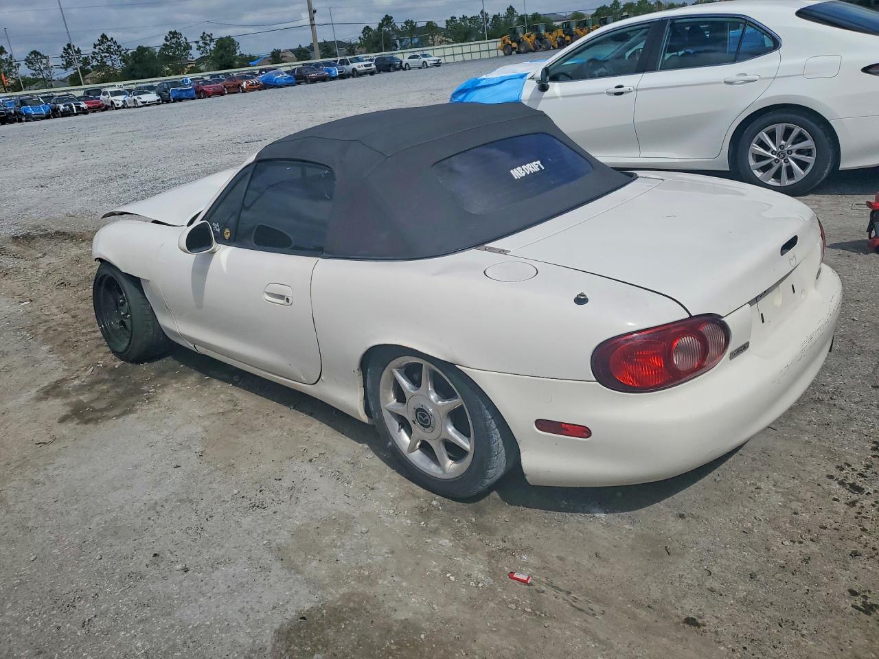 MAZDA MX-5 MIATA 1999 — 3