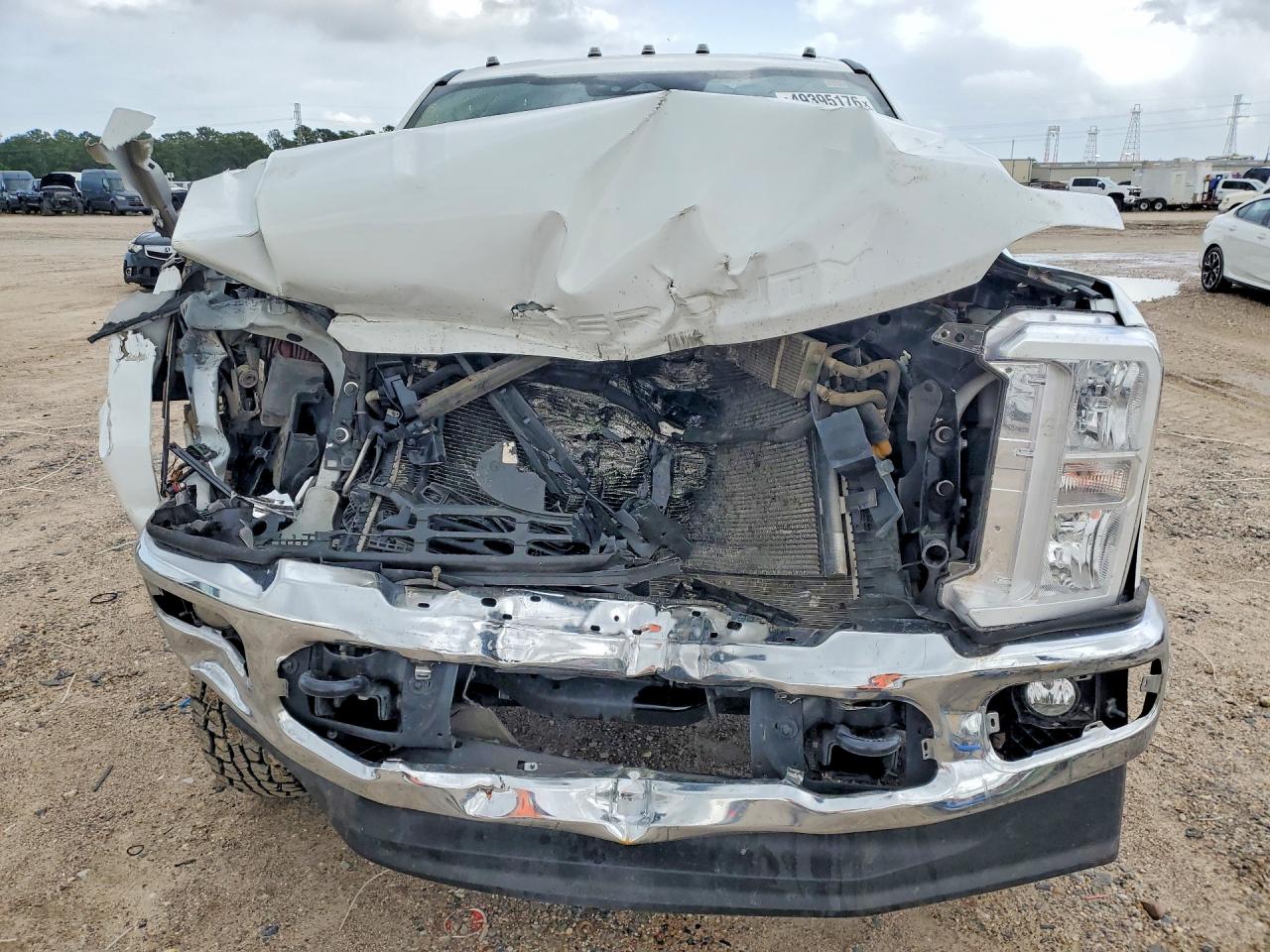 FORD F350 2024 — 6