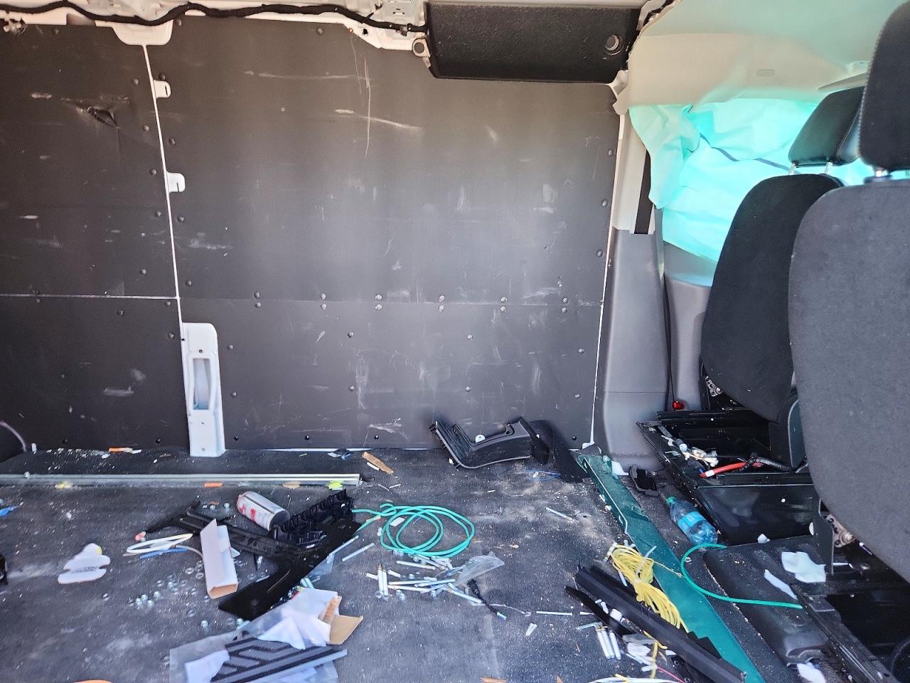 FORD TRANSIT CONNECT 2023 — 12